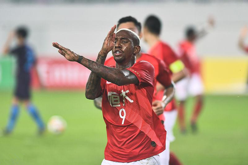 开云首页体验-西亚卡姆遭遇十二持续失利，雄鹿教练压力巨大！引发球迷热议的简单介绍