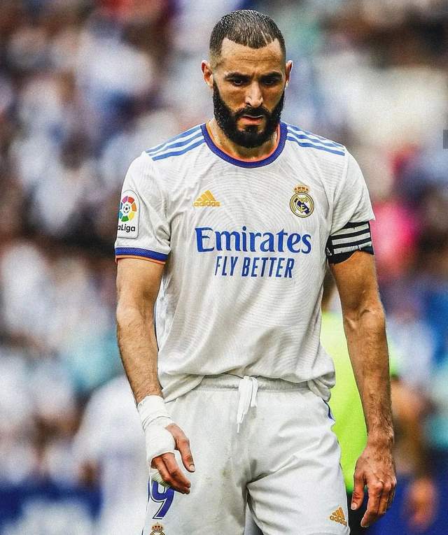 开云首页入口- 法甲冲刺阶段走向成谜;塞维利亚更衣室发声;值得警惕;心理建设被强调