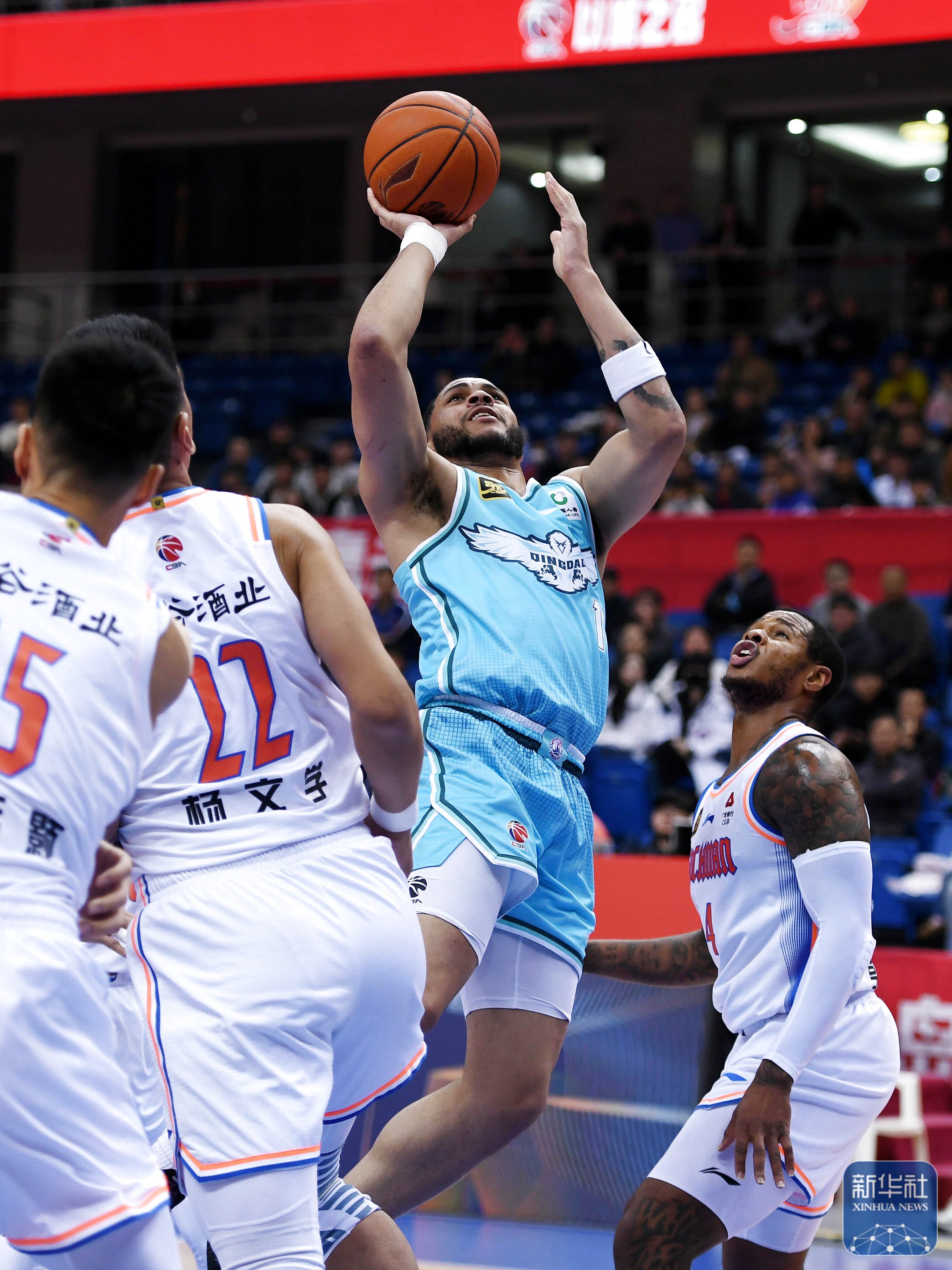 开云平台中国-山东男篮训练开放日，集结日扳平良机引欢呼，中超在即，资深球员宣示担当的简单介绍